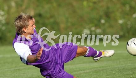 Fussball KFV Cup. Maria Saal gegen SK Austria Klagenfurt. Peter Pucker (Austria Klagenfurt). Maria Saal, am 20.7.2010.
Foto: Kuess
---
pressefotos, pressefotografie, kuess, qs, qspictures, sport, bild, bilder, bilddatenbank