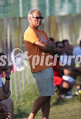 Fussball KFV Cup. Maria Saal gegen SK Austria Klagenfurt. Trainer Walter Schoppitsch (Austria Klagenfurt). Maria Saal, am 20.7.2010.
Foto: Kuess
---
pressefotos, pressefotografie, kuess, qs, qspictures, sport, bild, bilder, bilddatenbank