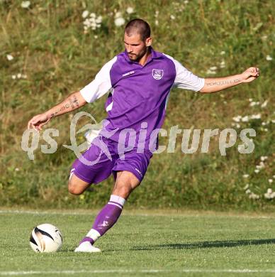 Fussball KFV Cup. Maria Saal gegen SK Austria Klagenfurt. Oliver Pusztai (Austria Klagenfurt). Maria Saal, am 20.7.2010.
Foto: Kuess
---
pressefotos, pressefotografie, kuess, qs, qspictures, sport, bild, bilder, bilddatenbank