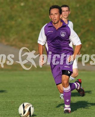 Fussball KFV Cup. Maria Saal gegen SK Austria Klagenfurt. Matthias Dollinger (Austria Klagenfurt). Maria Saal, am 20.7.2010.
Foto: Kuess
---
pressefotos, pressefotografie, kuess, qs, qspictures, sport, bild, bilder, bilddatenbank