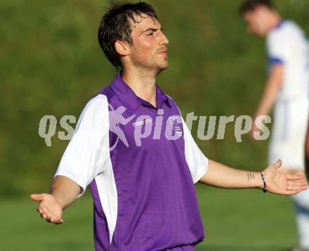 Fussball KFV Cup. Maria Saal gegen SK Austria Klagenfurt. Helmut Koenig (Austria Klagenfurt). Maria Saal, am 20.7.2010.
Foto: Kuess
---
pressefotos, pressefotografie, kuess, qs, qspictures, sport, bild, bilder, bilddatenbank