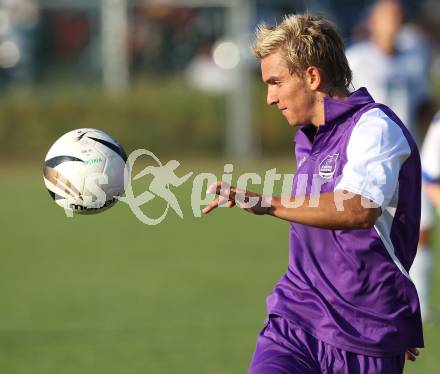 Fussball KFV Cup. Maria Saal gegen SK Austria Klagenfurt. Peter Pucker (Austria Klagenfurt). Maria Saal, am 20.7.2010.
Foto: Kuess
---
pressefotos, pressefotografie, kuess, qs, qspictures, sport, bild, bilder, bilddatenbank