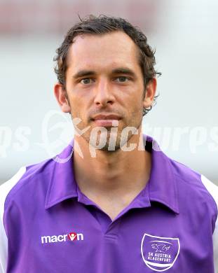 Fussball. SK Austria Klagenfurt. Mannschaftsfototermin. Christian Prawda. Klagenfurt, 20.7.2010.
Foto: Kuess

---
pressefotos, pressefotografie, kuess, qs, qspictures, sport, bild, bilder, bilddatenbank