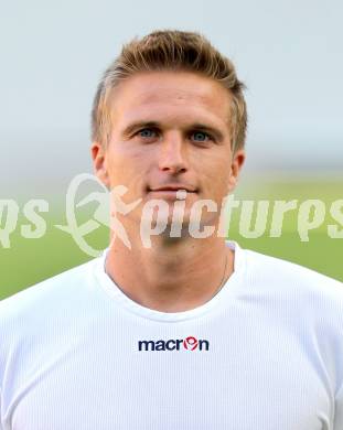 Fussball. SK Austria Klagenfurt. Mannschaftsfototermin. Gerald Jarnig. Klagenfurt, 20.7.2010.
Foto: Kuess

---
pressefotos, pressefotografie, kuess, qs, qspictures, sport, bild, bilder, bilddatenbank