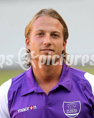 Fussball. SK Austria Klagenfurt. Mannschaftsfototermin. Michael Kulnik. Klagenfurt, 20.7.2010.
Foto: Kuess

---
pressefotos, pressefotografie, kuess, qs, qspictures, sport, bild, bilder, bilddatenbank