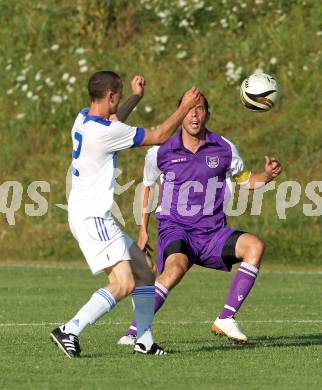 Fussball KFV Cup. Maria Saal gegen SK Austria Klagenfurt. Adu-Boahen Felix Yaw (Maria Saal),  Christian Prawda (Klagenfurt). Maria Saal, am 20.7.2010.
Foto: Kuess

---
pressefotos, pressefotografie, kuess, qs, qspictures, sport, bild, bilder, bilddatenbank