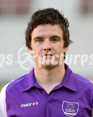 Fussball. SK Austria Klagenfurt. Mannschaftsfototermin. Martin Tschernuth. Klagenfurt, 20.7.2010.
Foto: Kuess

---
pressefotos, pressefotografie, kuess, qs, qspictures, sport, bild, bilder, bilddatenbank