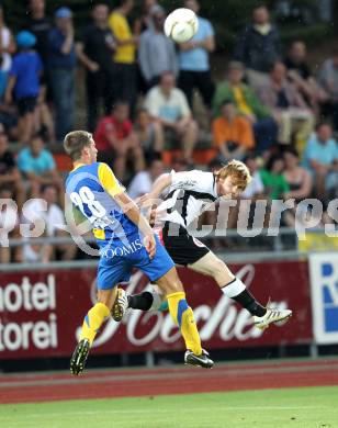 Fussball. Erste Liga. WAC/St. Andrae gegen Vienna FC. Mathias Berchtold, (WAC),  Philipp Frenzl (Vienna).  Wolfsberg, 23.7.2010. 
Foto: Kuess

---
pressefotos, pressefotografie, kuess, qs, qspictures, sport, bild, bilder, bilddatenbank