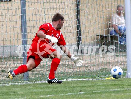 Fussball. OEFB Cup 2011 . SVG Bleiburg gegen SK Austria Klagenfurt. Wriessnig Norbert, (Bleiburg). Bleiburg, 23.7.2010. 
Foto: Kuess

---
pressefotos, pressefotografie, kuess, qs, qspictures, sport, bild, bilder, bilddatenbank