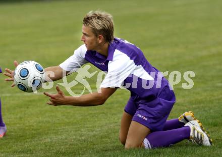 Fussball. OEFB Cup 2011 . SVG Bleiburg gegen SK Austria Klagenfurt. Pucker Peter (Klagenfurt). Bleiburg, 23.7.2010. 
Foto: Kuess

---
pressefotos, pressefotografie, kuess, qs, qspictures, sport, bild, bilder, bilddatenbank