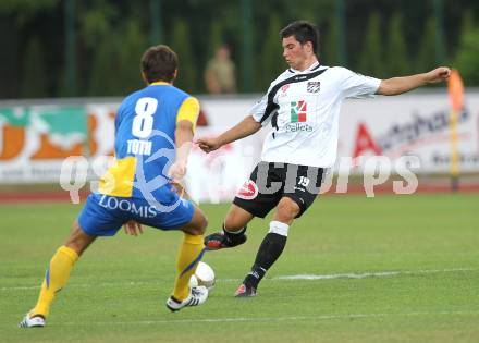 Fussball. Erste Liga. WAC/St. Andrae gegen Vienna FC. Roland Putsche (WAC), Marcel Toth (Vienna).  Wolfsberg, 23.7.2010. 
Foto: Kuess

---
pressefotos, pressefotografie, kuess, qs, qspictures, sport, bild, bilder, bilddatenbank