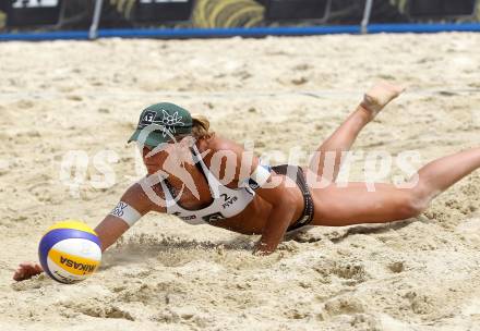 Beachvolleyball Grand Slam.  Barbara Hansel. Klagenfurt, 28.7.2010.
Foto: Kuess

---
pressefotos, pressefotografie, kuess, qs, qspictures, sport, bild, bilder, bilddatenbank