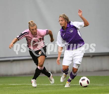 Fussball Testspiel. SK Austria Klagenfurt gegen US Palermo. Michael Kulnik (Klagenfurt), Federicco Balzaretti (Palermo). Klagenfurt, am 28.7.2010.
Foto: Kuess
---
pressefotos, pressefotografie, kuess, qs, qspictures, sport, bild, bilder, bilddatenbank