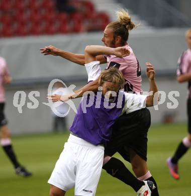 Fussball Testspiel. SK Austria Klagenfurt gegen US Palermo. Michael Kulnik (Klagenfurt), Federico Balzaretti (Palermo). Klagenfurt, am 28.7.2010.
Foto: Kuess 
---
pressefotos, pressefotografie, kuess, qs, qspictures, sport, bild, bilder, bilddatenbank