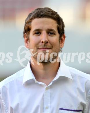 Fussball. Regionalliga. SK Austria Klagenfurt. Mannschaftsfototermin. Marko Loibnegger. Klagenfurt, 20.7.2010.
Foto: Kuess
---
pressefotos, pressefotografie, kuess, qs, qspictures, sport, bild, bilder, bilddatenbank