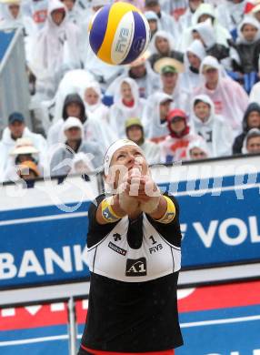 Beachvolleyball Grand Slam. Stefanie Schwaiger. Klagenfurt, 30.7.2010.
Foto: Kuess

---
pressefotos, pressefotografie, kuess, qs, qspictures, sport, bild, bilder, bilddatenbank