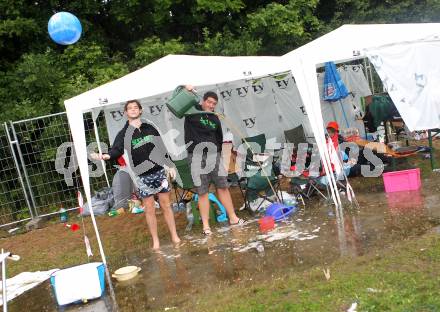 Beachvolleyball Grand Slam. Campingplatz. Klagenfurt, 30.7.2010.
Foto: Kuess

---
pressefotos, pressefotografie, kuess, qs, qspictures, sport, bild, bilder, bilddatenbank