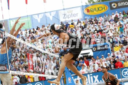 Beachvolleyball Grand Slam. DOPPLER Clemens, MELLITZER Matthias. Klagenfurt, 30.7.2010.
Foto: Kuess

---
pressefotos, pressefotografie, kuess, qs, qspictures, sport, bild, bilder, bilddatenbank