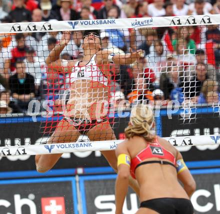 Beachvolleyball Grand Slam. Barbara Hansel; Stefanie Schwaiger. Klagenfurt, 30.7.2010.
Foto: Kuess

---
pressefotos, pressefotografie, kuess, qs, qspictures, sport, bild, bilder, bilddatenbank