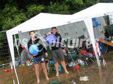 Beachvolleyball Grand Slam. Campingplatz. Klagenfurt, 30.7.2010.
Foto: Kuess

---
pressefotos, pressefotografie, kuess, qs, qspictures, sport, bild, bilder, bilddatenbank