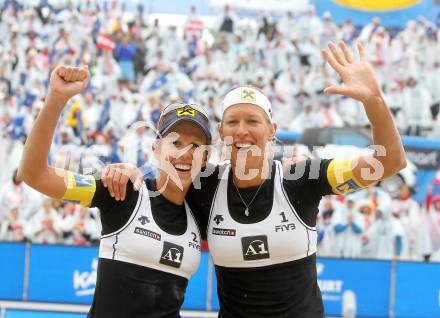 Beachvolleyball Grand Slam. Stefanie Schwaiger, Doris Schwaiger. Klagenfurt, 30.7.2010.
Foto: Kuess

---
pressefotos, pressefotografie, kuess, qs, qspictures, sport, bild, bilder, bilddatenbank