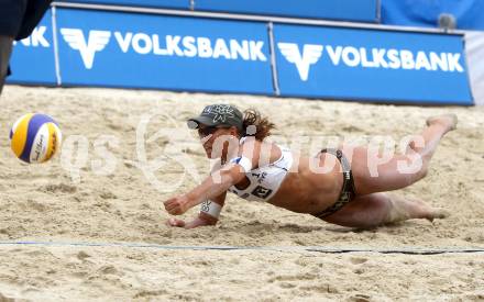 Beachvolleyball Grand Slam. Sara Montagnolli. Klagenfurt, 30.7.2010.
Foto: Kuess

---
pressefotos, pressefotografie, kuess, qs, qspictures, sport, bild, bilder, bilddatenbank