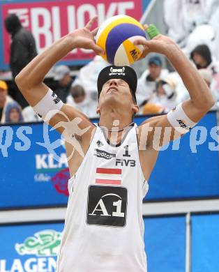 Beachvolleyball Grand Slam. SCHROFFENEGGER P. Paul,. Klagenfurt, 30.7.2010.
Foto: Kuess

---
pressefotos, pressefotografie, kuess, qs, qspictures, sport, bild, bilder, bilddatenbank