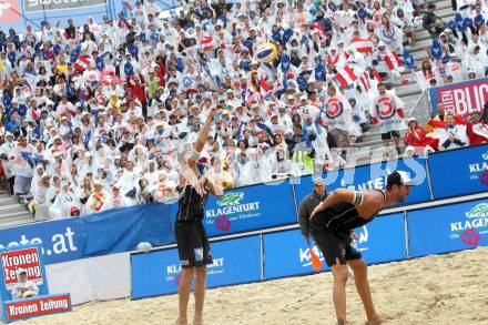 Beachvolleyball Grand Slam. DOPPLER Clemens, MELLITZER Matthias. Klagenfurt, 30.7.2010.
Foto: Kuess

---
pressefotos, pressefotografie, kuess, qs, qspictures, sport, bild, bilder, bilddatenbank