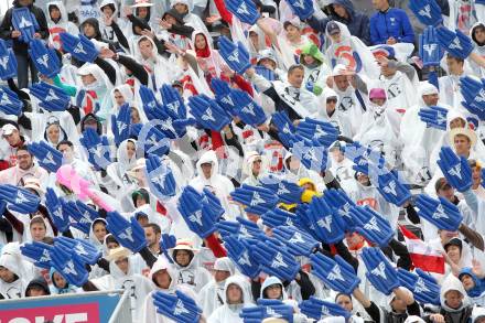 Beachvolleyball Grand Slam. Fans. Klagenfurt, 30.7.2010.
Foto: Kuess

---
pressefotos, pressefotografie, kuess, qs, qspictures, sport, bild, bilder, bilddatenbank