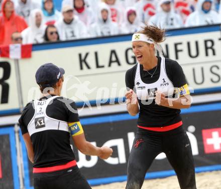 Beachvolleyball Grand Slam. Stefanie Schwaiger, Doris Schwaiger. Klagenfurt, 30.7.2010.
Foto: Kuess

---
pressefotos, pressefotografie, kuess, qs, qspictures, sport, bild, bilder, bilddatenbank