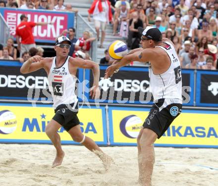 Beachvolleyball Grand Slam. Florian Gosch, Alexander Horst (AUT). Klagenfurt, 29.7.2010.
Foto: Kuess

---
pressefotos, pressefotografie, kuess, qs, qspictures, sport, bild, bilder, bilddatenbank