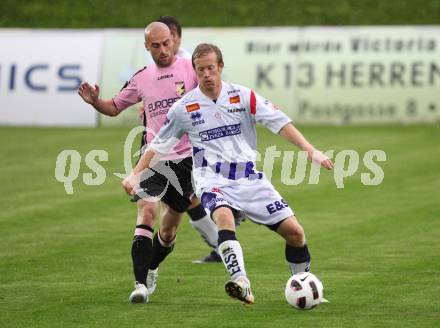 Fussball Testspiel. SAK gegen US Palermo. Martin Trattnig (SAK), Afriyie Acquah (Palermo). St. Veit, am 29.7.2010.
Foto: Kuess
---
pressefotos, pressefotografie, kuess, qs, qspictures, sport, bild, bilder, bilddatenbank