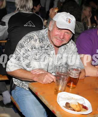 Fussball Testspiel. SK Austria Klagenfurt gegen US Palermo. Fans (Klagenfurt). Klagenfurt, am 28.7.2010.
Foto: Kuess 
---
pressefotos, pressefotografie, kuess, qs, qspictures, sport, bild, bilder, bilddatenbank