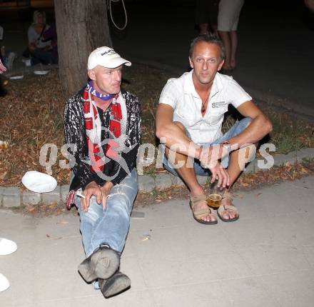 Fussball Testspiel. SK Austria Klagenfurt gegen US Palermo. Fans (Klagenfurt). Klagenfurt, am 28.7.2010.
Foto: Kuess 
---
pressefotos, pressefotografie, kuess, qs, qspictures, sport, bild, bilder, bilddatenbank