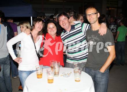 Fussball Testspiel. SK Austria Klagenfurt gegen US Palermo. Fans (Klagenfurt). Klagenfurt, am 28.7.2010.
Foto: Kuess 
---
pressefotos, pressefotografie, kuess, qs, qspictures, sport, bild, bilder, bilddatenbank