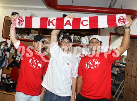 Eishockey. KAC. Tyler Scofield, Tormanntrainer Pierre Beaulieu, Andy Chiodo Tormann. Klagenfurt, 3.8.2010.
Foto: Kuess 
---
pressefotos, pressefotografie, kuess, qs, qspictures, sport, bild, bilder, bilddatenbank