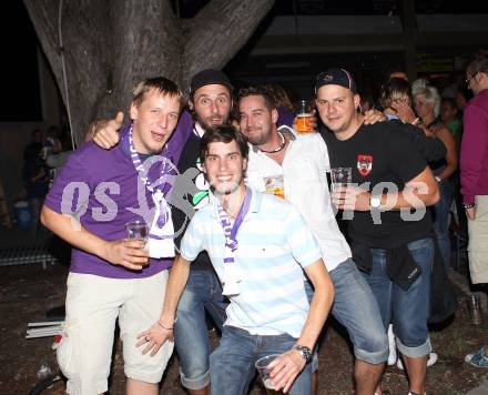 Fussball Testspiel. SK Austria Klagenfurt gegen US Palermo. Fans (Klagenfurt). Klagenfurt, am 28.7.2010.
Foto: Kuess 
---
pressefotos, pressefotografie, kuess, qs, qspictures, sport, bild, bilder, bilddatenbank