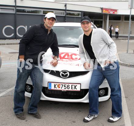 Eishockey. KAC. Andy Chiodo Tormann, Tormanntrainer Pierre Beaulieu. Klagenfurt, 3.8.2010.
Foto: Kuess 
---
pressefotos, pressefotografie, kuess, qs, qspictures, sport, bild, bilder, bilddatenbank