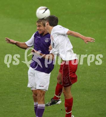 Fussball. Regionalliga. SK Austria Klagenfurt gegen Union St. Florian . Peter Pucker,  (Klagenfurt), Ewald Huber (St.Florian). Klagenfurt, 6.8.2010. 
Foto: Kuess

---
pressefotos, pressefotografie, kuess, qs, qspictures, sport, bild, bilder, bilddatenbank