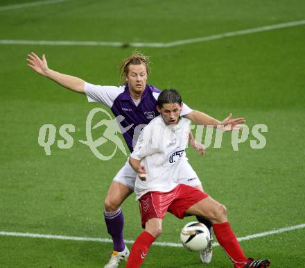 Fussball. Regionalliga. SK Austria Klagenfurt gegen Union St. Florian . Johannes Isopp, (Klagenfurt), Markus Hermes (St.Florian). Klagenfurt, 6.8.2010. 
Foto: Kuess

---
pressefotos, pressefotografie, kuess, qs, qspictures, sport, bild, bilder, bilddatenbank