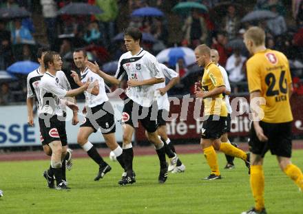 Fussball. Erste Liga. WAC/St. Andrae gegen SCR Altach. Torjubel WAC/St. Andrae.  Wolfsberg, 6.8.2010. 
Foto: Kuess

---
pressefotos, pressefotografie, kuess, qs, qspictures, sport, bild, bilder, bilddatenbank