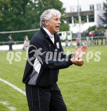 Fussball. Regionalliga. SAK gegen LASK.  Trainer Toni Polster (LASK). Klagenfurt, 7.8.2010.
Foto: Kuess
---
pressefotos, pressefotografie, kuess, qs, qspictures, sport, bild, bilder, bilddatenbank