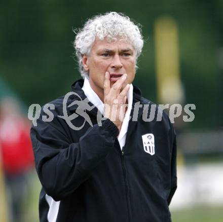 Fussball. Regionalliga. SAK gegen LASK.  Trainer Toni Polster (LASK). Klagenfurt, 7.8.2010.
Foto: Kuess
---
pressefotos, pressefotografie, kuess, qs, qspictures, sport, bild, bilder, bilddatenbank