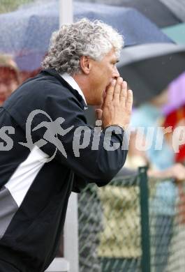 Fussball. Regionalliga. SAK gegen LASK.  Trainer Toni Polster (LASK). Klagenfurt, 7.8.2010.
Foto: Kuess
---
pressefotos, pressefotografie, kuess, qs, qspictures, sport, bild, bilder, bilddatenbank