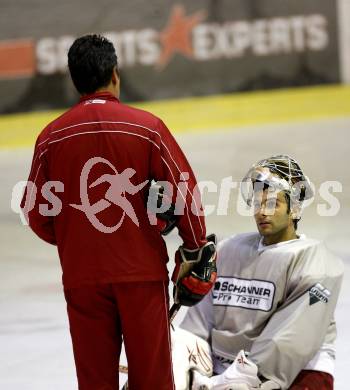 Eishockey. KAC. Traning.  Manny Viveiros, Chiodo Andy. Klagenfurt, 9.8.2010.
Foto: Kuess
---
pressefotos, pressefotografie, kuess, qs, qspictures, sport, bild, bilder, bilddatenbank