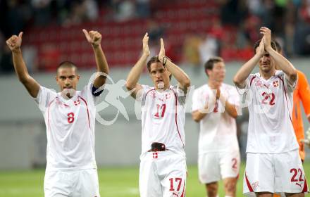 Fussball. Freundschaftsspiel. Oesterreich gegen Schweiz. Jubel Goekhan Inler, Reto Ziegler, Mario Eggimann (Schweiz). Klagenfurt, 11.8.2010. 
Foto: Kuess

---
pressefotos, pressefotografie, kuess, qs, qspictures, sport, bild, bilder, bilddatenbank