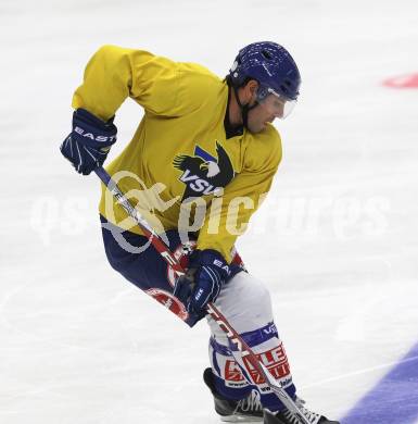 EBEL. Eishockey Bundesliga. Neuzugang Derek Damon (VSV). Villach, am 4.8.2010. 
Foto: Kuess
---
pressefotos, pressefotografie, kuess, qs, qspictures, sport, bild, bilder, bilddatenbank