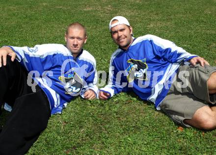 EBEL. Eishockey Bundesliga. Ankunft Matt Ryan, Kevin Mitchell (VSV). Klagenfurt, am 8.8.2010.
Foto: Kuess
---
pressefotos, pressefotografie, kuess, qs, qspictures, sport, bild, bilder, bilddatenbank