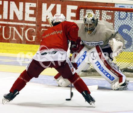 EBEL. Eishockeybundesliga. internes Testspiel KAC. Raphael Herburger, Andy Chiodo. Klagenfurt am 12.8.2010
Foto: Kuess
---
pressefotos, pressefotografie, kuess, qs, qspictures, sport, bild, bilder, bilddatenbank