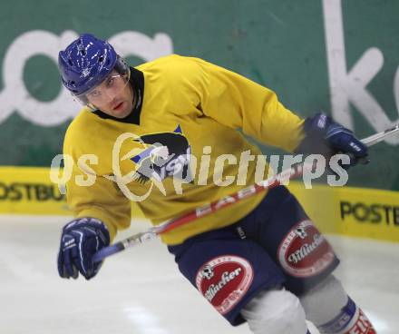 EBEL. Eishockey Bundesliga. Neuzugang Derek Damon (VSV). Villach, am 4.8.2010. 
Foto: Kuess
---
pressefotos, pressefotografie, kuess, qs, qspictures, sport, bild, bilder, bilddatenbank